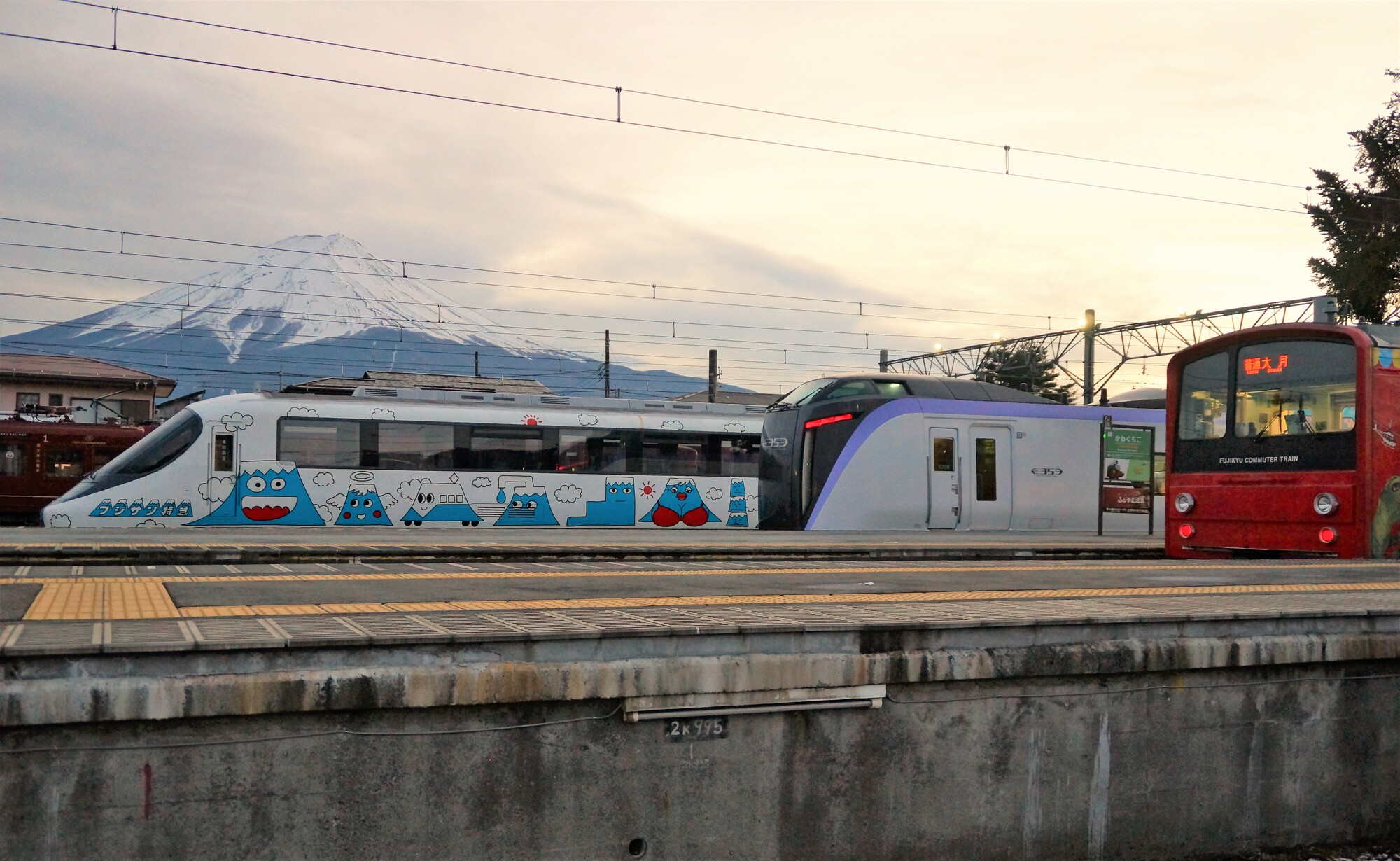 pixta_102269954_M